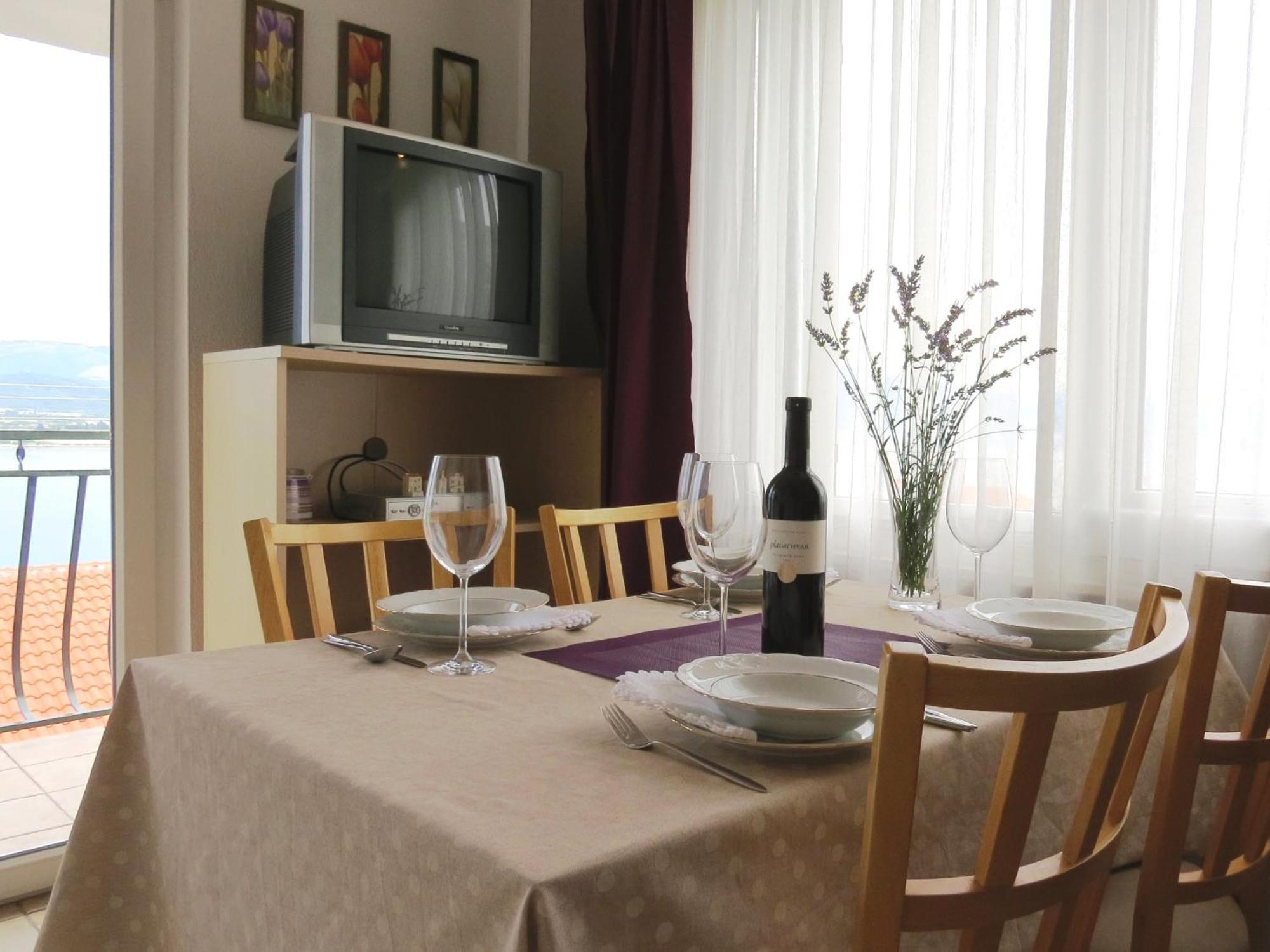 Apartments Barba Trogir Quarto foto