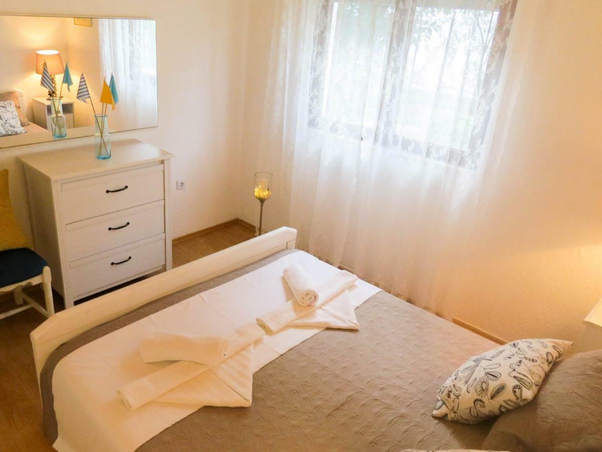 Apartments Barba Trogir Exterior foto